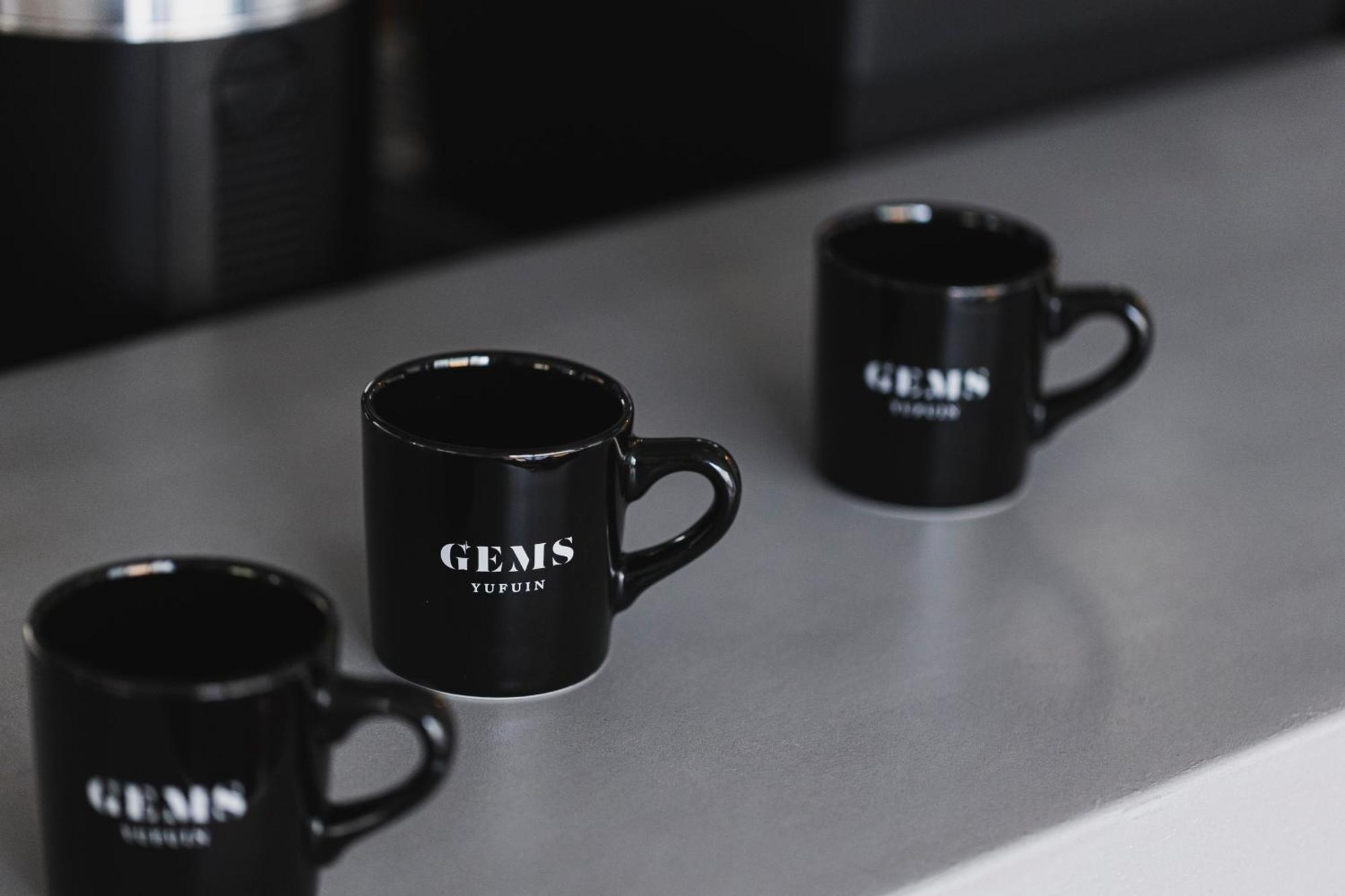 Gems Yufuin Hotel And Spa Cafe Bar Phòng bức ảnh