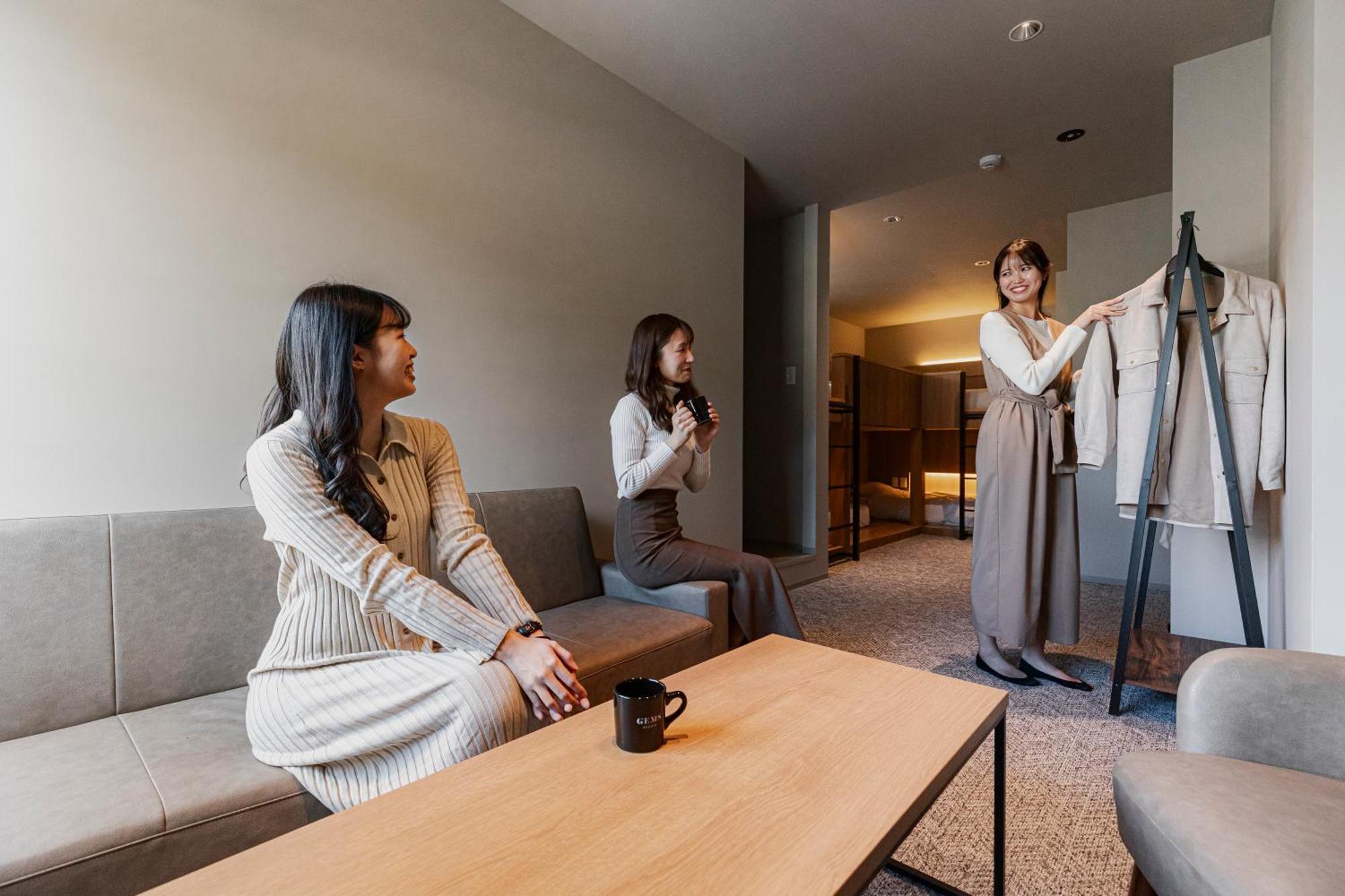 Gems Yufuin Hotel And Spa Cafe Bar Phòng bức ảnh