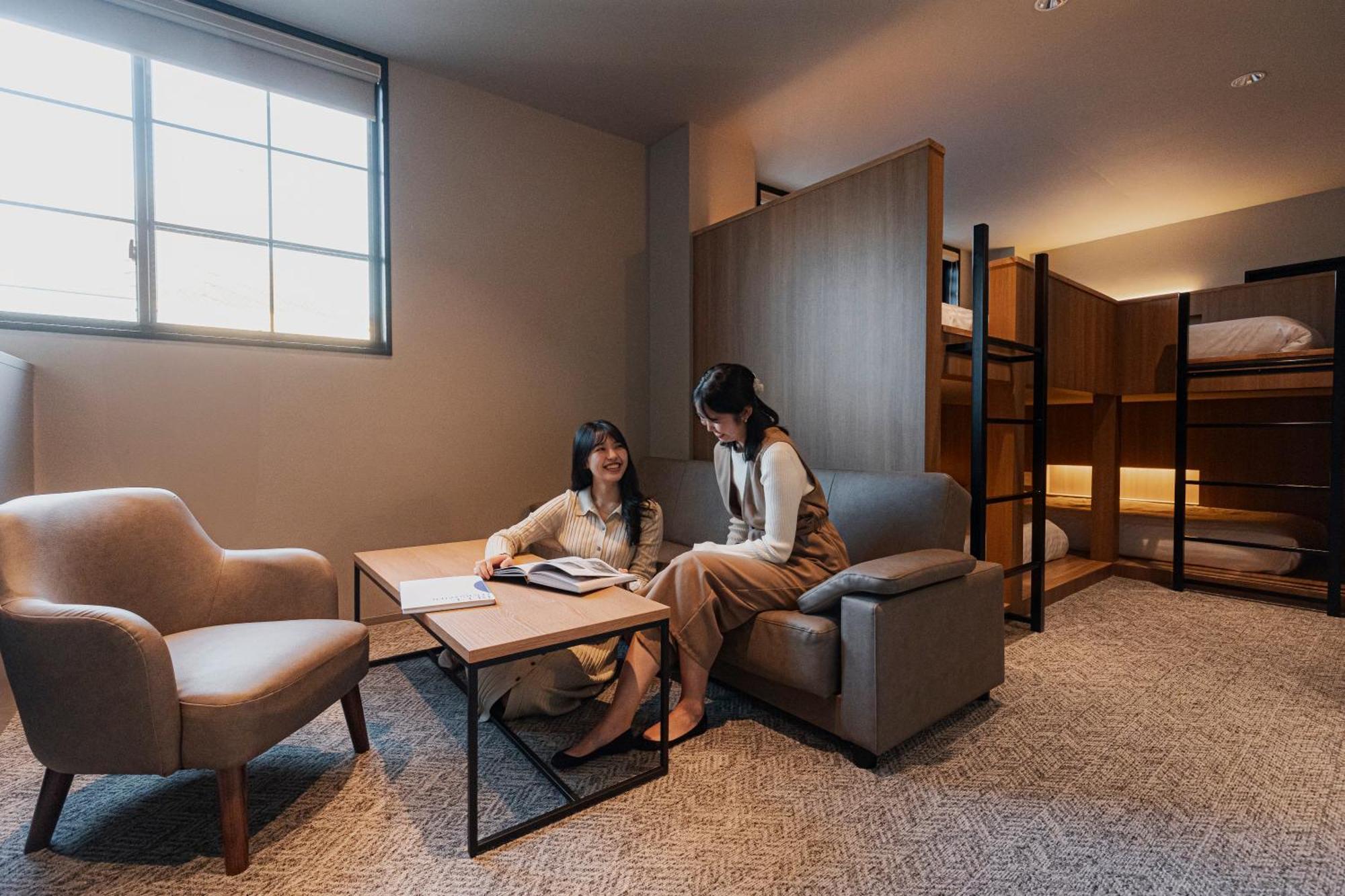 Gems Yufuin Hotel And Spa Cafe Bar Phòng bức ảnh